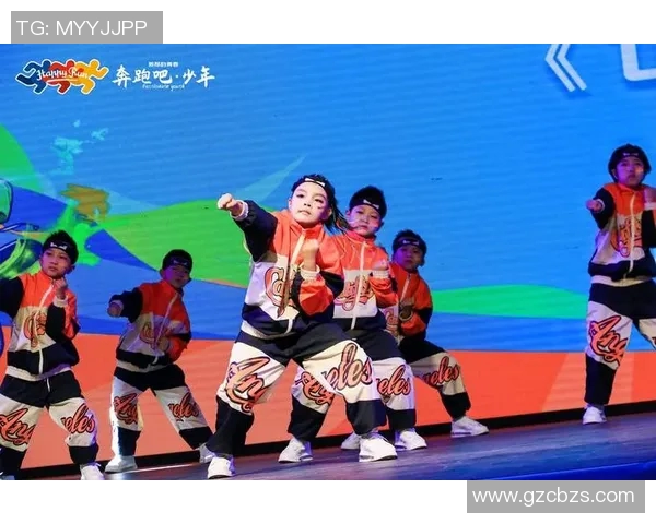 全国街舞大赛特别报道:揭秘北京飞盘队从默默无闻到耀眼舞台的成长历程 全国街舞大赛特别报道:揭秘北京飞盘队从默默无闻到耀眼舞台的成长历程