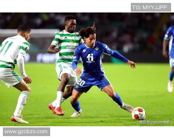 皇家贝蒂斯与皇马激战正酣比分悬念不断引发球迷热议